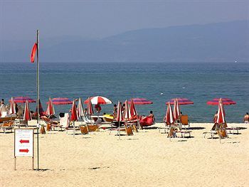 Hotel Ristorante Solari Бриатико Экстерьер фото