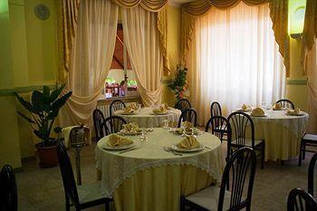 Hotel Ristorante Solari Бриатико Экстерьер фото